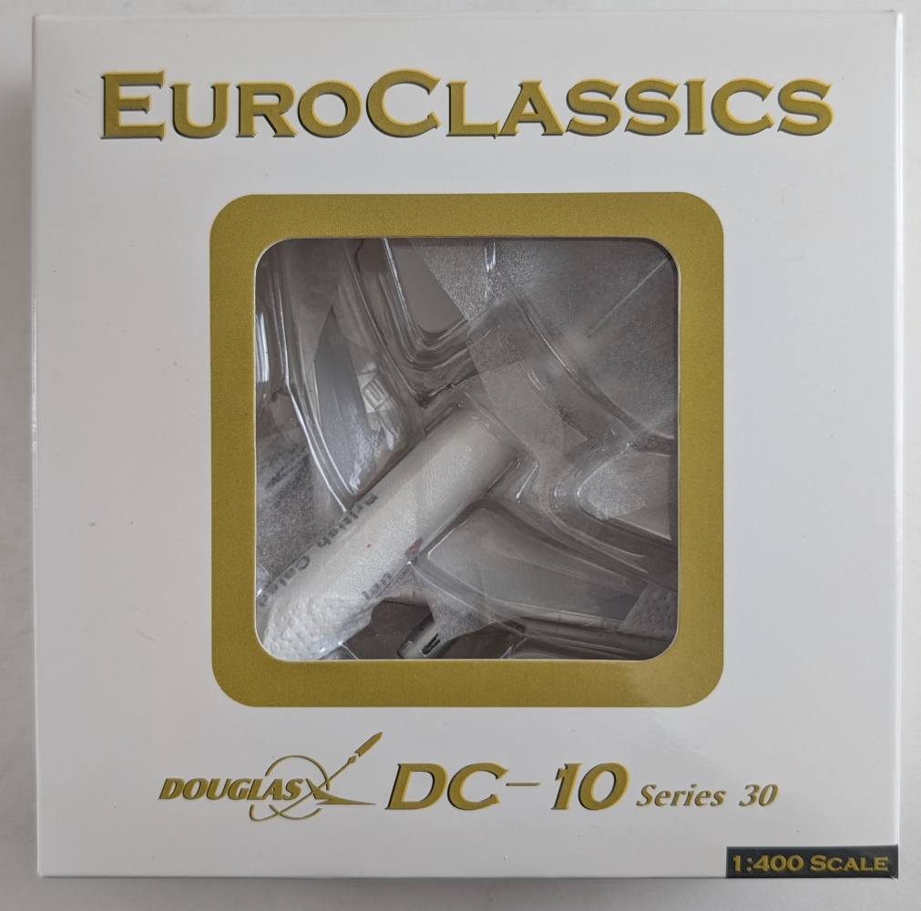 AIRLINER COLLECTIBLE DOUGLAS DC-10 SERIES 30 Airliners Model Kits