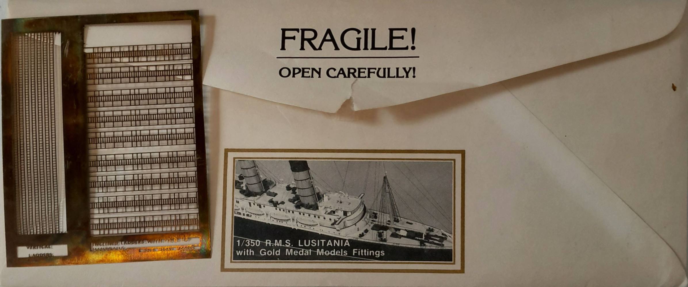 GOLD MEDAL MODELS 1/350 R.M.S. LUSITANIA WITH GOLD MEDAL MODELS FITTINGS Conversion Sets