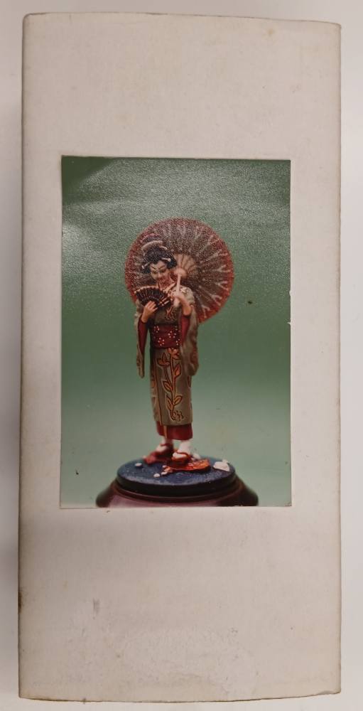 HUSSAR MC 211 GEISHA GIRL Model Figures