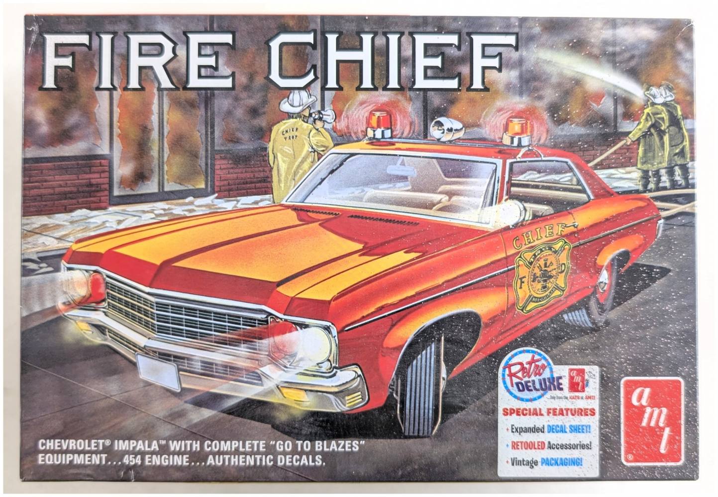 AMT AMT1162 FIRE CHIEF CHEVROLET IMPALA Cars, Motorbikes & Trucks Model kits
