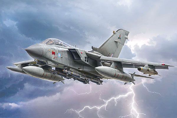ITALERI   2513 TORNADO GR.4  UK SALE ONLY  Aircraft Model Kits