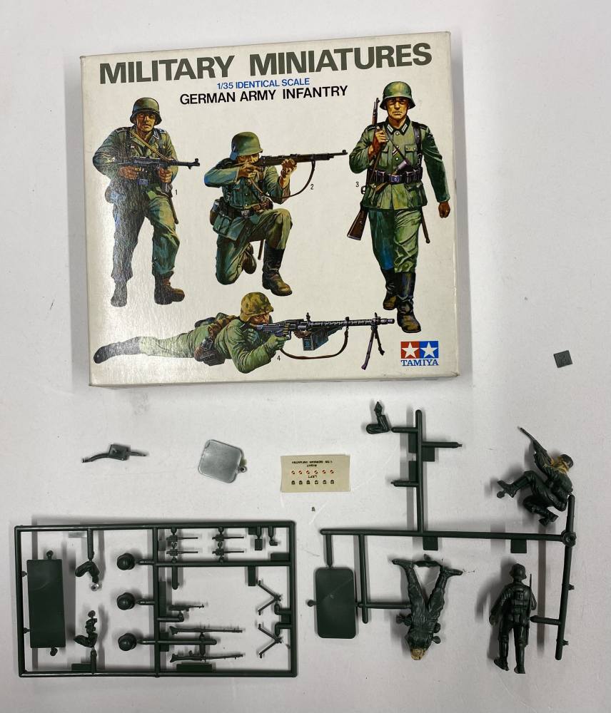 KINGKIT MODEL SCRAPYARD TAMIYA MM102 GERMAN ARMY INFANTRY INCOMPLETE Salvage Yard