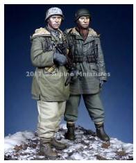 ALPINE MINIATURES 35237 WSS GRENADIER KHARKOV SET 2 FIGS Model Figures