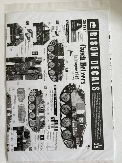 BISON DECALS 35127 CZECH HETZERS IN PRAGUE 1945 Model Kit Decals