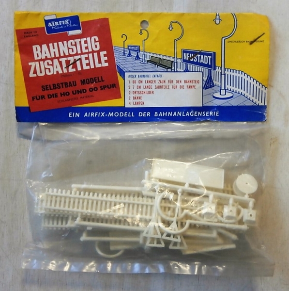 AIRFIX Miscellaneous TYPE I GERMAN BAHNSTEIG ZUSATZTEILE Railway Models Kits