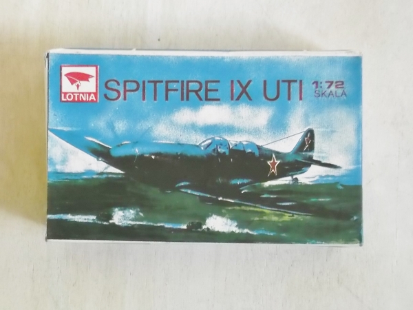 SPITFIRE NIGHT FIGHTER MODEL AIRCRAFT AIRPLANE 1:72 SIZE ATLAS IXO REICH T4 