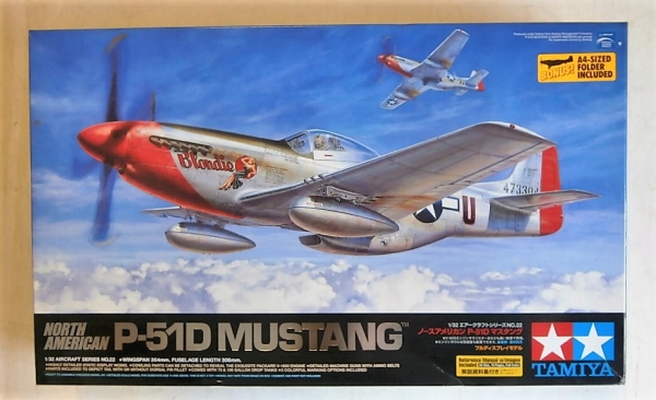 Tamiya 60322 1/32 Scale Aircraft Model Kit North American P-51D Mustang 