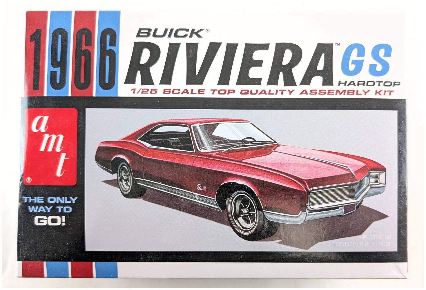 AMT 1439 1966 BUICK RIVIERA GS HARDTOP Cars, Motorbikes & Trucks Model kits
