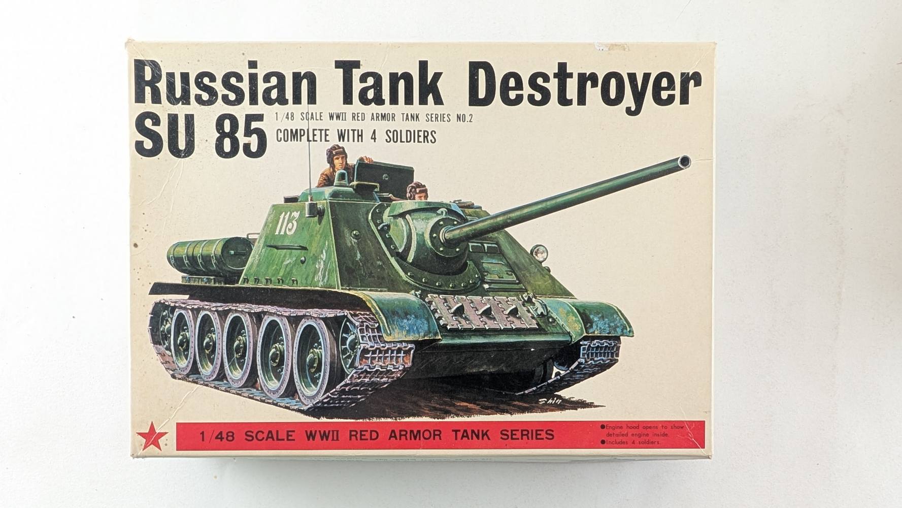BANDAI 8372 RUSSIAN TANK DESTROYER SU 85 Military Model Kits