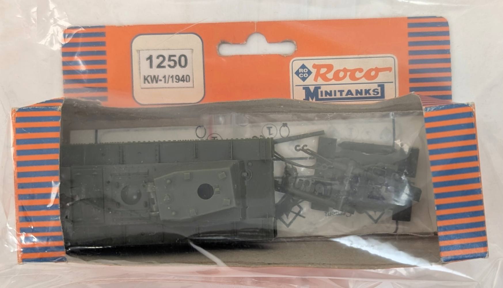 ROCO 1250 KW-1/1940 Military-Diecast Model Kits