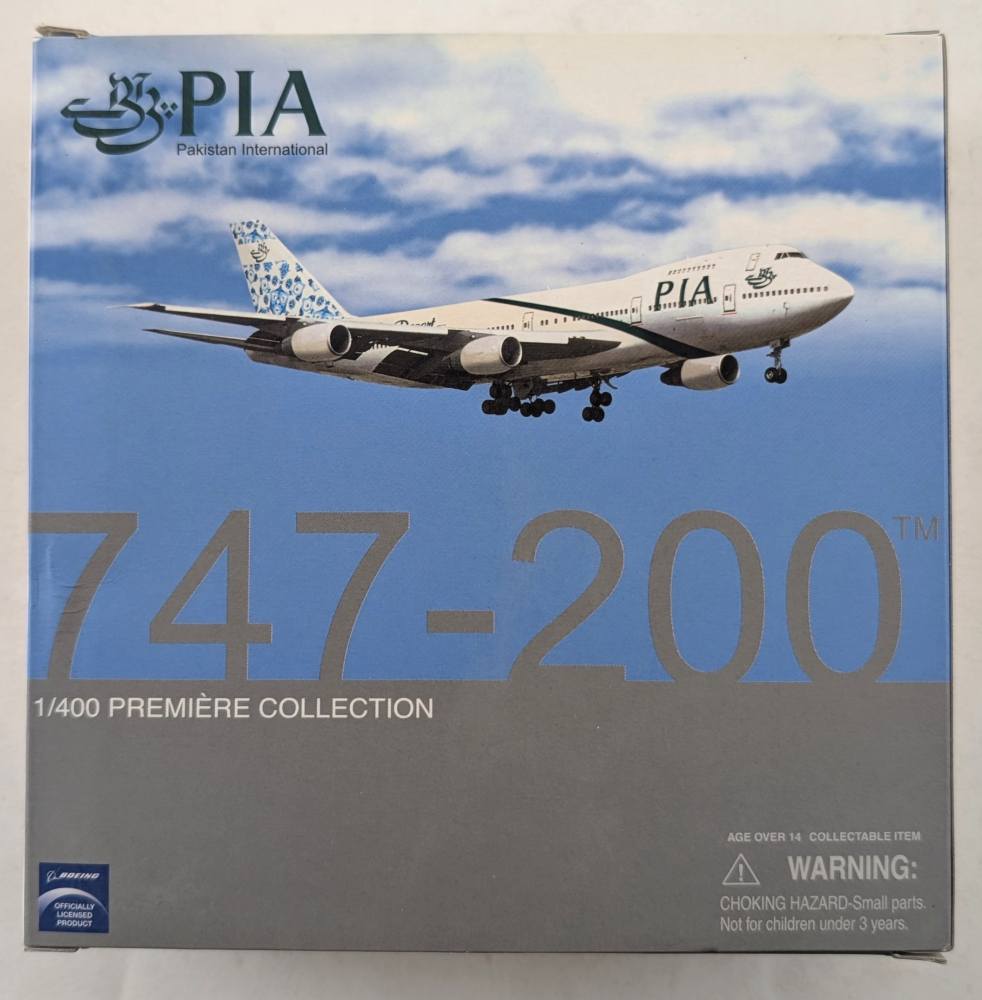 DRAGON 55958 747-200 PIA PAKISTAN INTERNATIONAL Airliners Model Kits