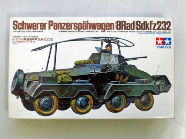 Tamiya 35297 Sd.Kfz.232 Schwerer Panzerspähwagen 8-Rad Afrika-Korps