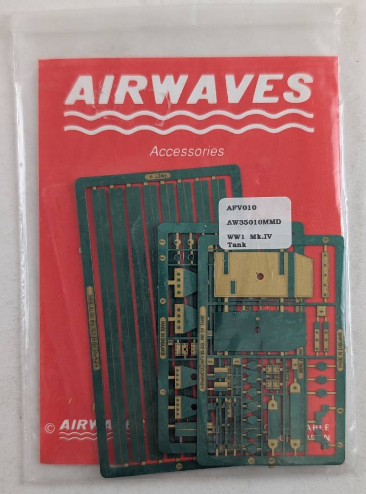 AIRWAVES AW35010MMD WW1 MK.IV TANK Paint & Accessories