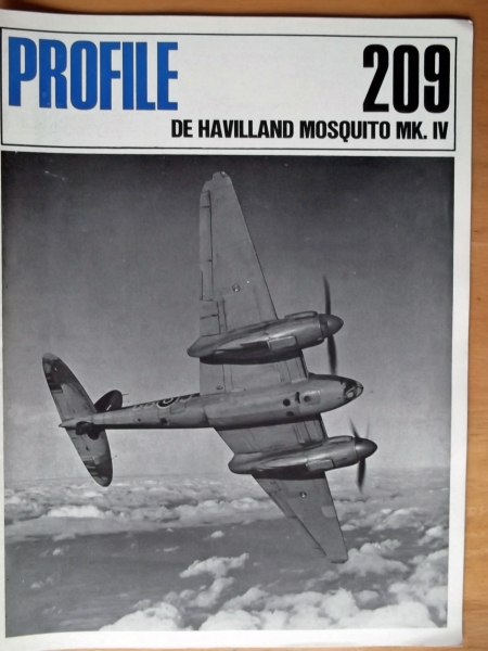 PROFILES Books 209. DE HAVILLAND MOSQUITO Mk.IV