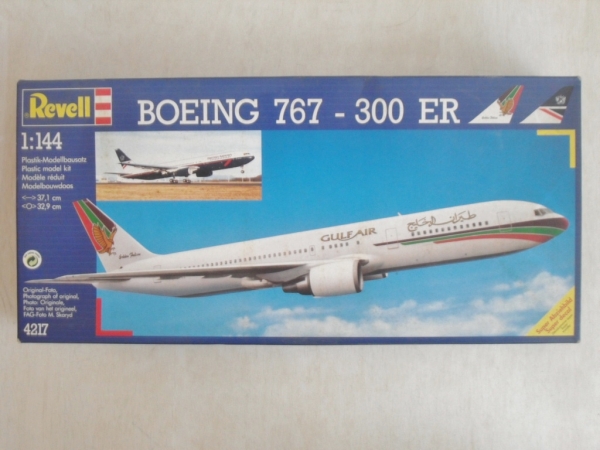 REVELL Models | REVELL 4217 BOEING 767-300 ER GULF AIR / BA
