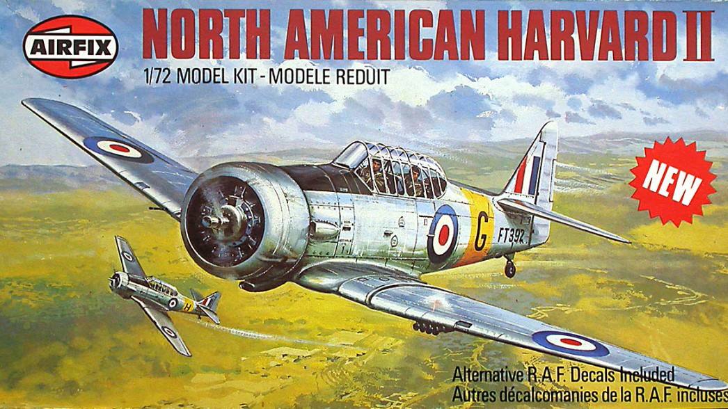 AIRFIX Aircraft Model Kits 02057 1979 NORTH AMERICAN HARVARD II