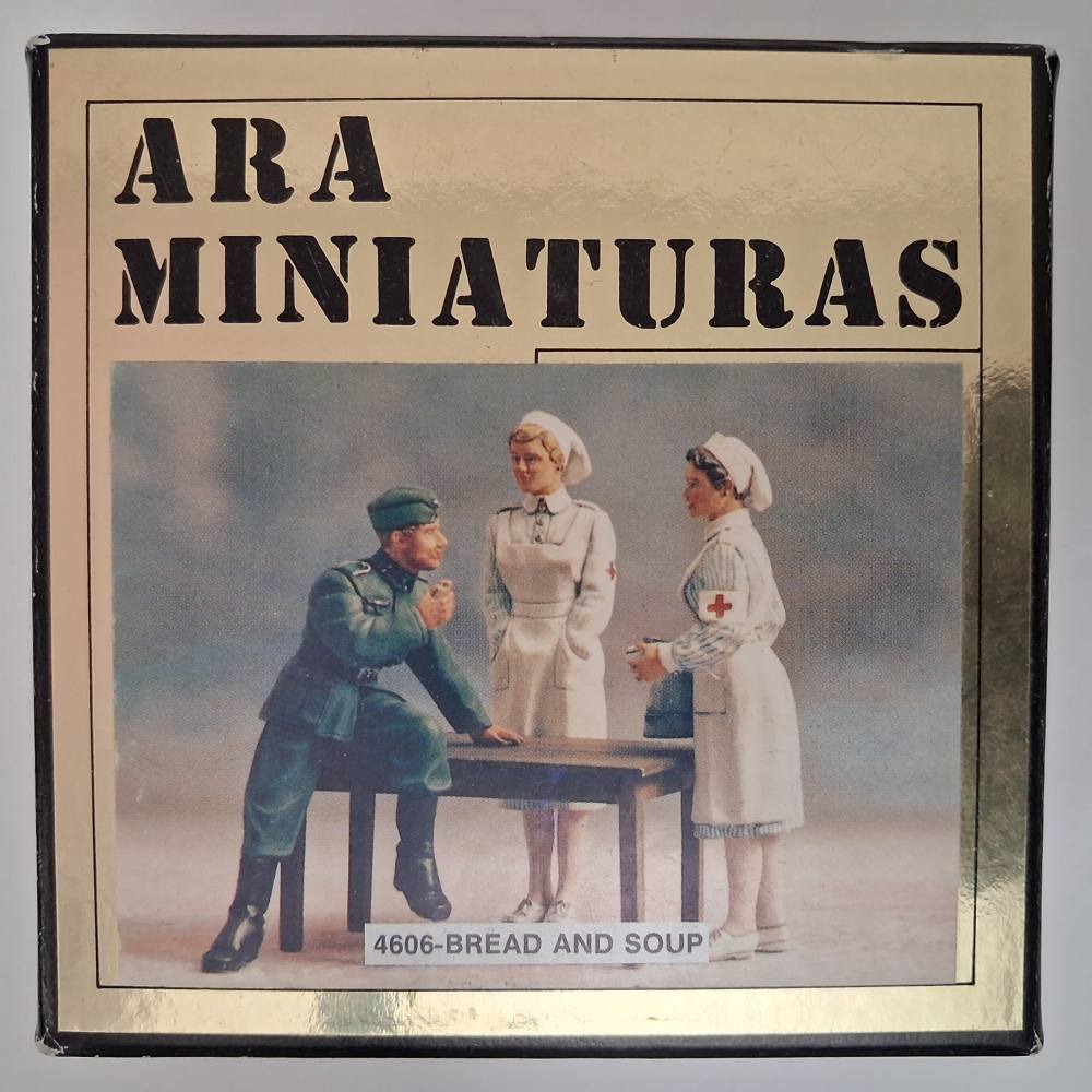 ARA MINIATURAS 4606 BREAD AND SOUP Model Figures