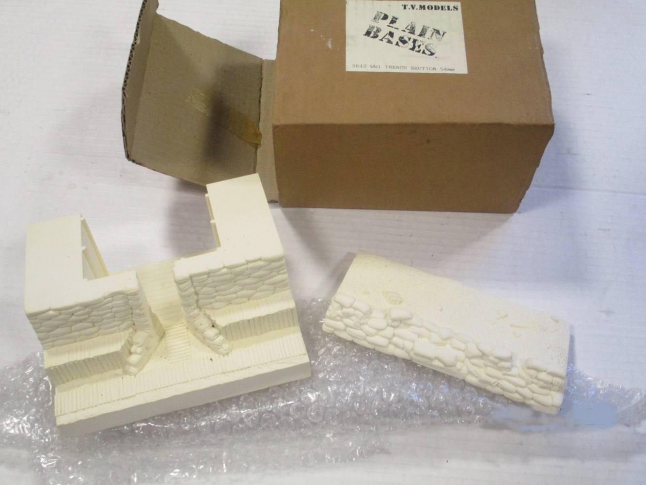 UNKNOWN MAKE DB42 WWI TRENCH SECTION 54MM PLAIN BASES Military Model Kits