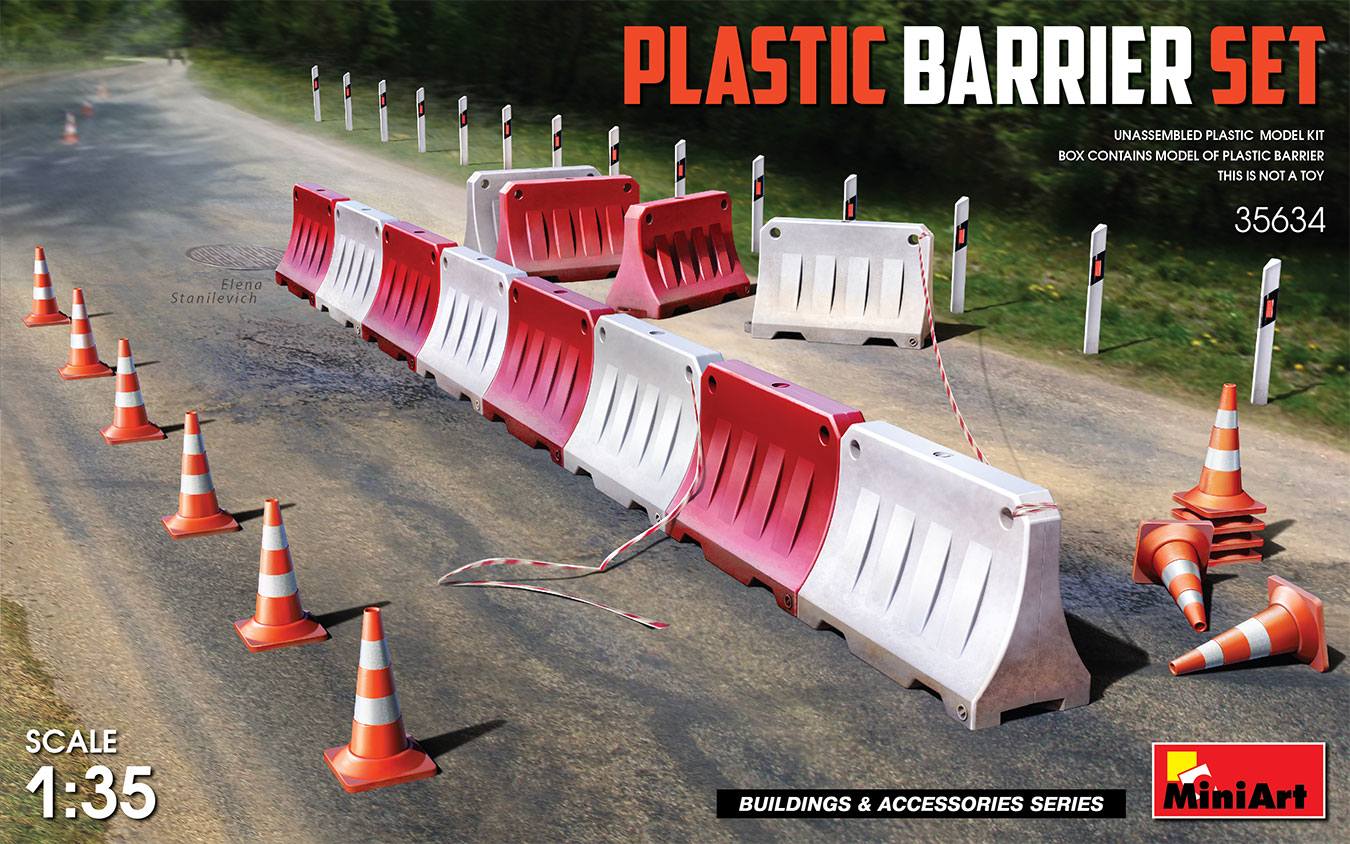 MINIART 35634 PLASTIC BARRIER SET Military Model Kits
