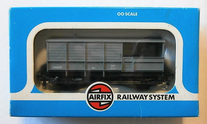 AIRFIX  54360 B.R. 20-TON GUARDS VAN Railway Models Kits