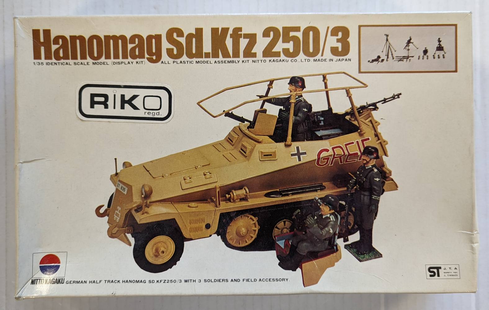 NITTO 421 HANOMAG SD.KFZ 250/3 Military Model Kits