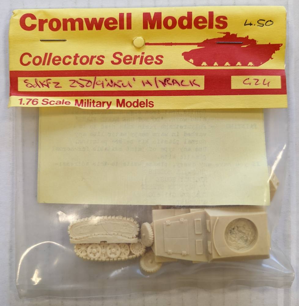 CROMWELL MODELS SDKFZ 250/9NKU HALF TRACK Military Model Kits