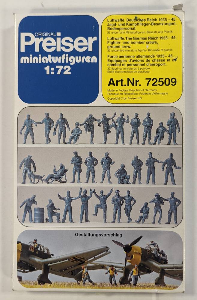 WWII Luftwaffe - Bomber Crew - Field Caps - 5 Figure Set