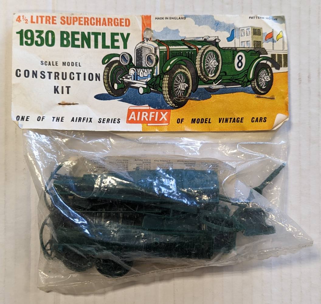 AIRFIX 1344 4 1/2 LITRE SUPERCHARGED 1930 BENTLEY Cars, Motorbikes & Trucks Model kits