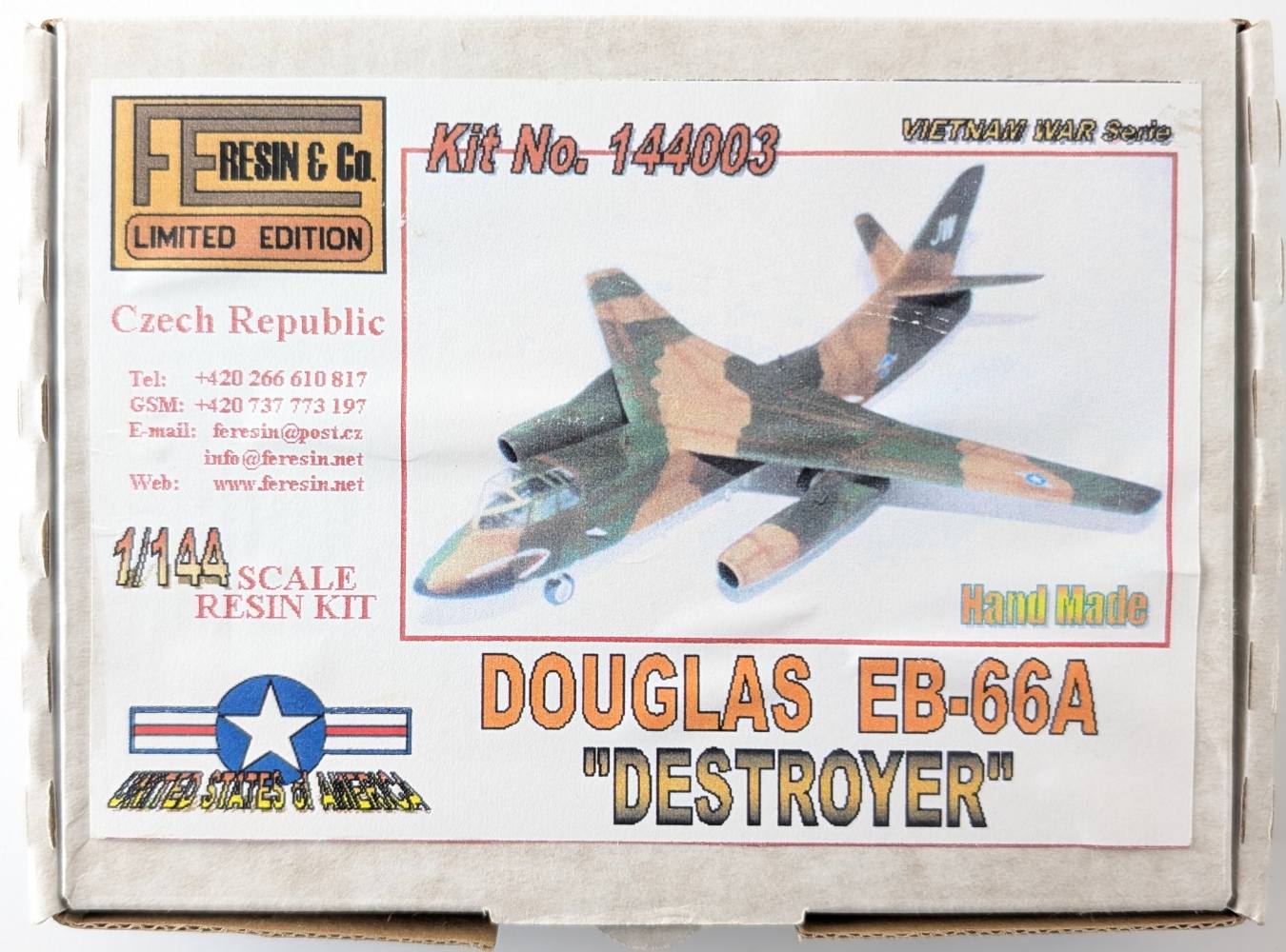 FE RESIN 144003 DOUGLAS EB-66A DESTROYER Aircraft Model Kits
