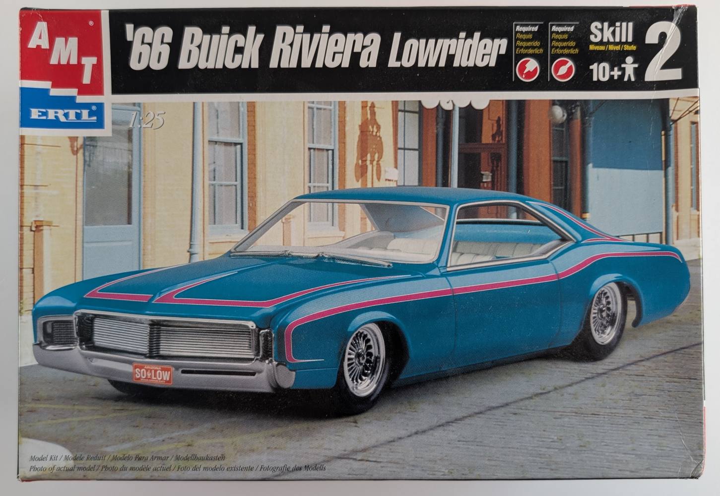 AMT 30084 66 RIVIERA LOWRIDER Cars, Motorbikes & Trucks Model kits