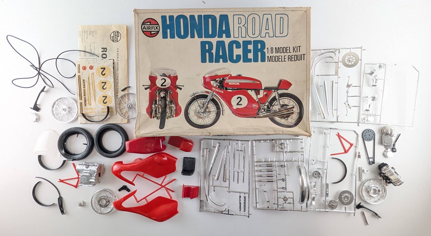 KINGKIT MODEL SCRAPYARD AIRFIX 11481 HONDA ROAD RACER STARTED Salvage Yard