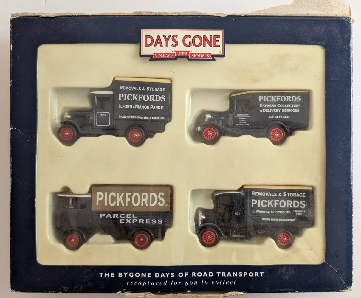 LLEDO 1004 PICKFORDS THE BYGONE DAYS OF ROAD TRANSPORT Cars, Motorbikes & Trucks Model kits