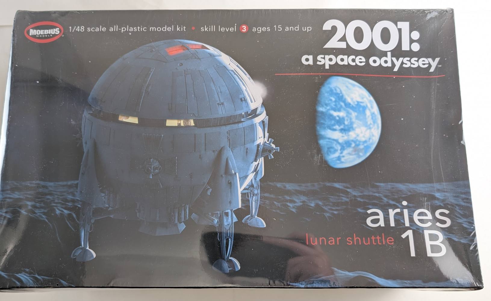 MOEBIUS  2001-7 2001 A SPACE ODYSSEY ARIES LUNAR SHUTTLE 1B Film & TV models