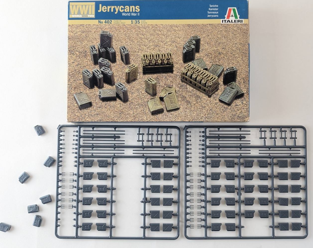 KINGKIT MODEL SCRAPYARD ITALERI 402 JERRYCANS STARTED Salvage Yard