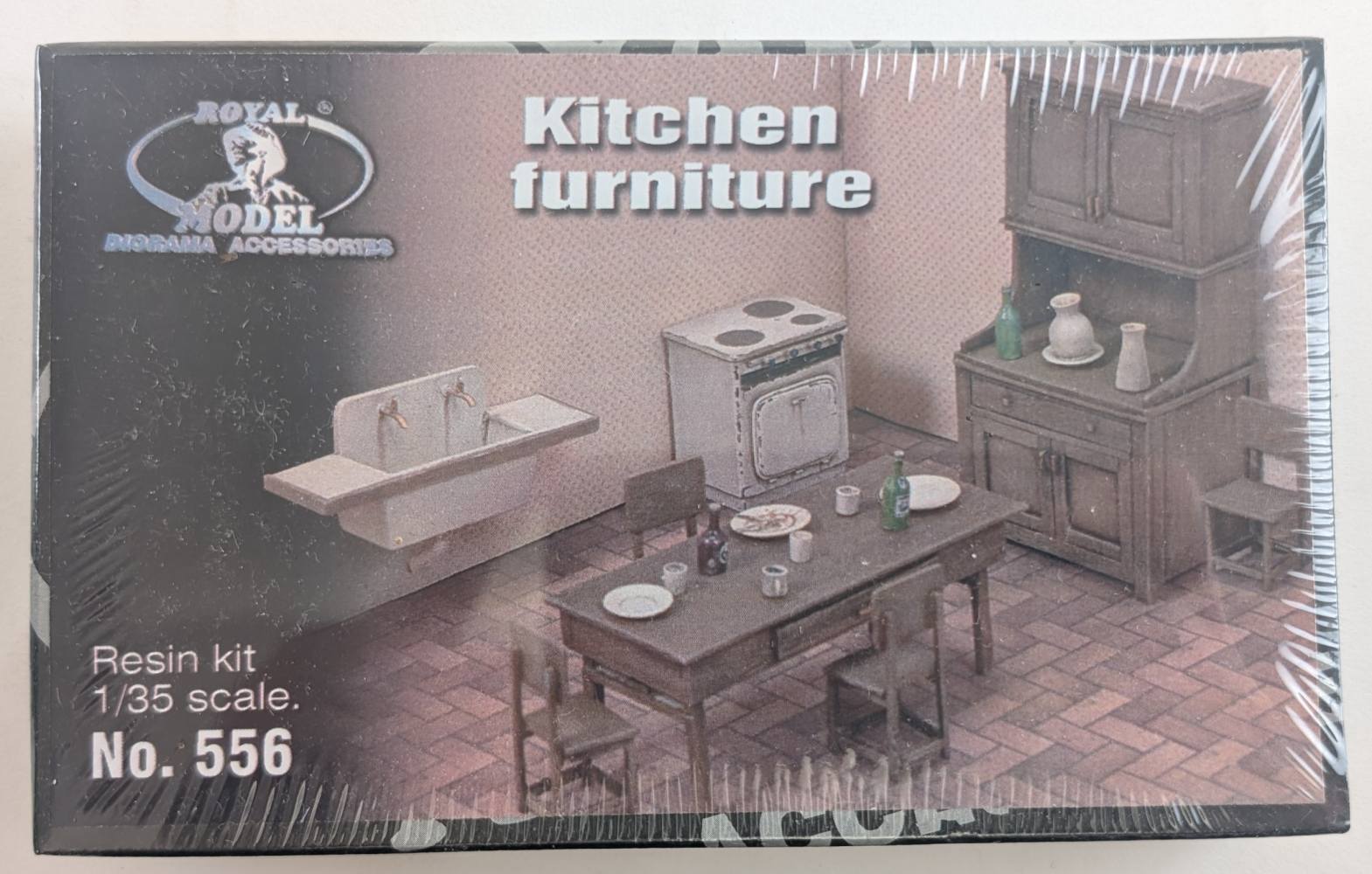 ROYAL MODEL 556 KITCHEN FURNITURE Scenery