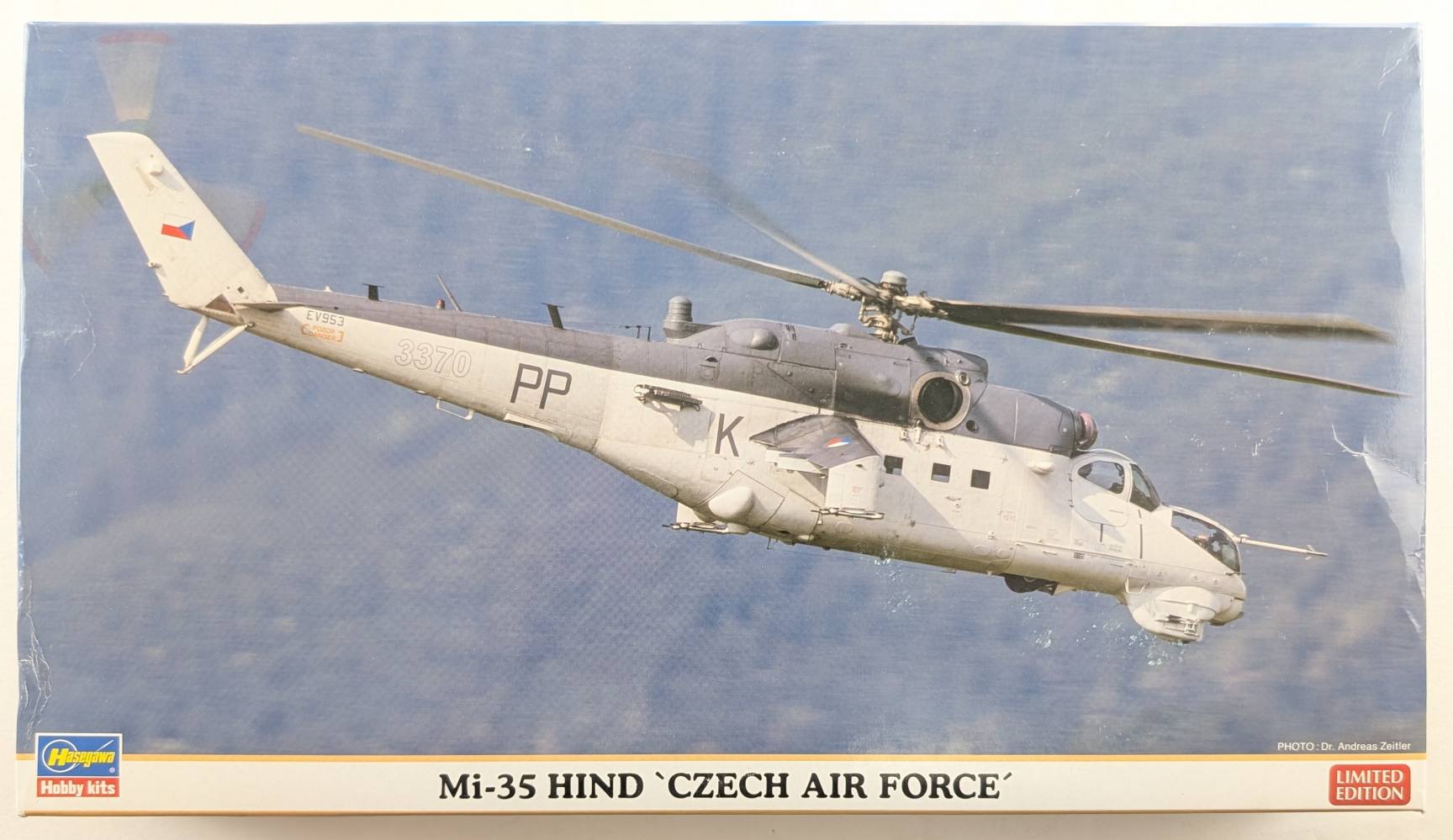HASEGAWA 02247 MI-35 CZECH AIR FORCE Aircraft Model Kits