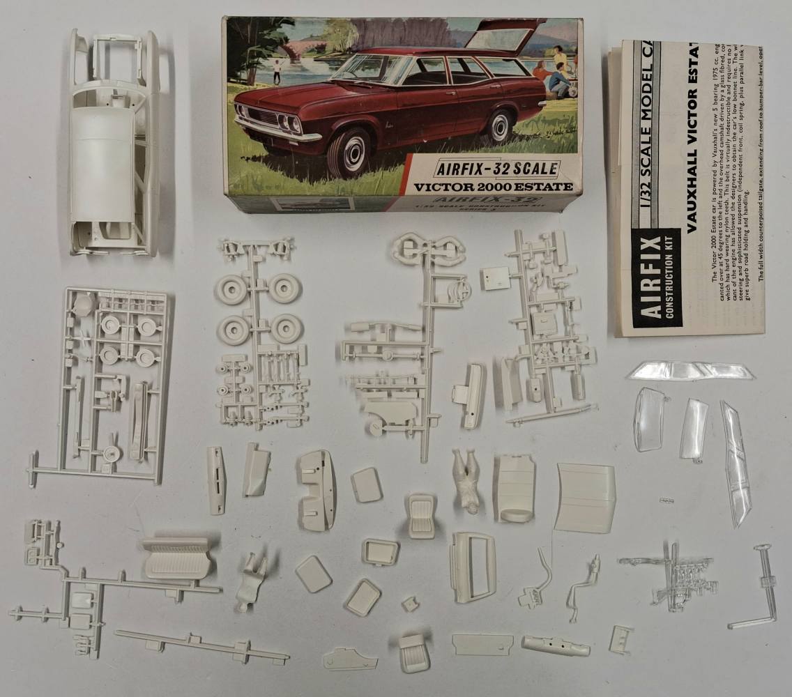 KINGKIT MODEL SCRAPYARD AIRFIX 302C VICTOR 200 ESTATE INCOMPLETE Salvage Yard