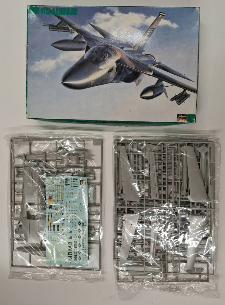 KINGKIT MODEL SCRAPYARD HASEGAWA 04032 GENERAL DYNAMICS F-111A AARDVARK GIANT VOICE NO INSTRUCTIONS Salvage Yard