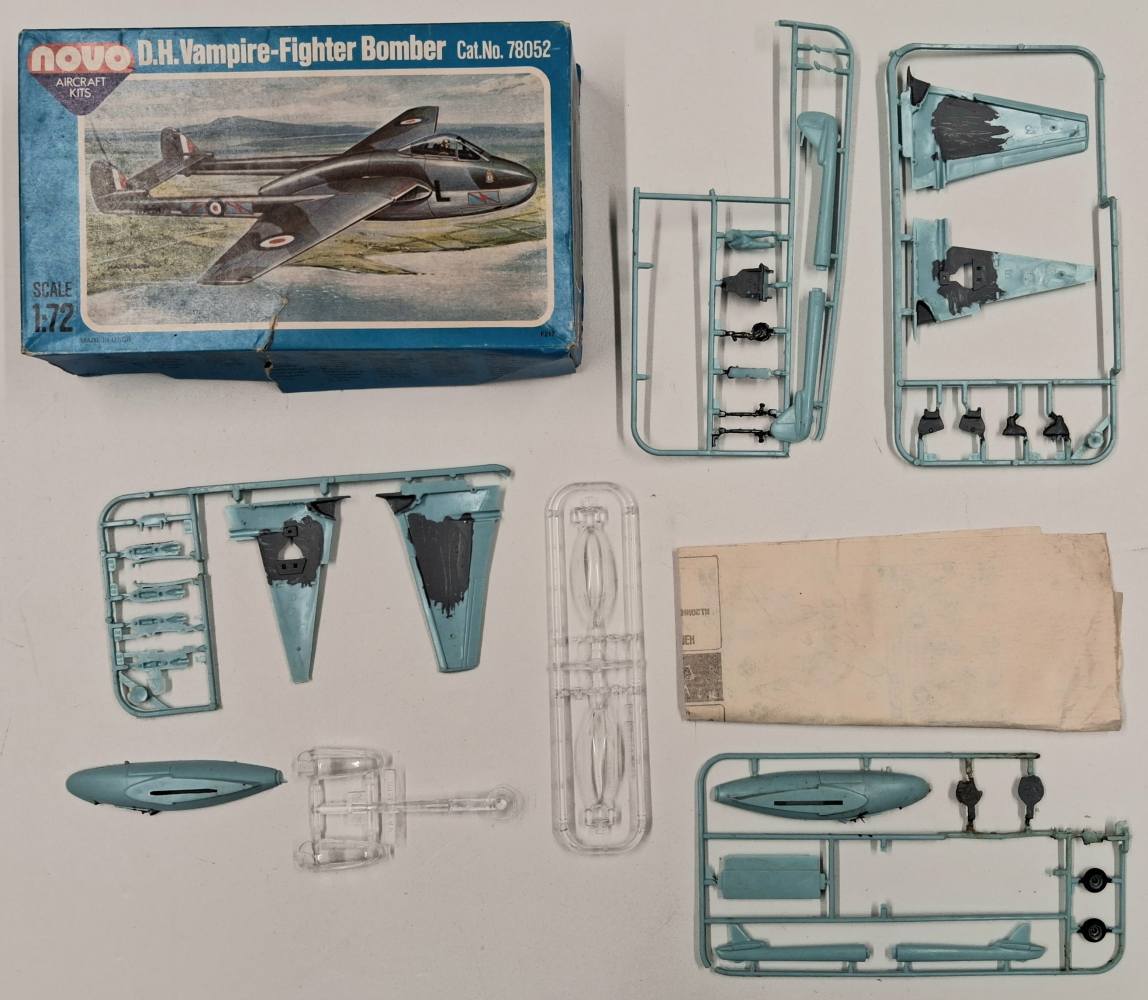 KINGKIT MODEL SCRAPYARD NOVO 78052 D.H.VAMPIRE F.B.MK.5/50 STARTED Salvage Yard