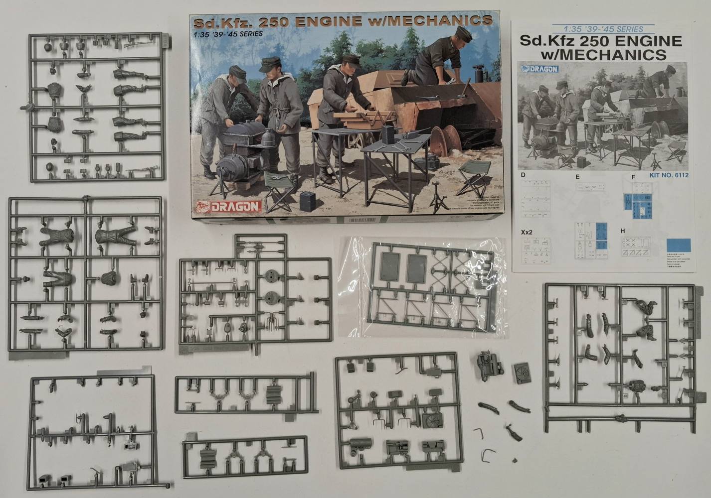 KINGKIT MODEL SCRAPYARD DRAGON 6112 SD.KFZ.250 ENGINE W/MECHANICS STARTED Salvage Yard
