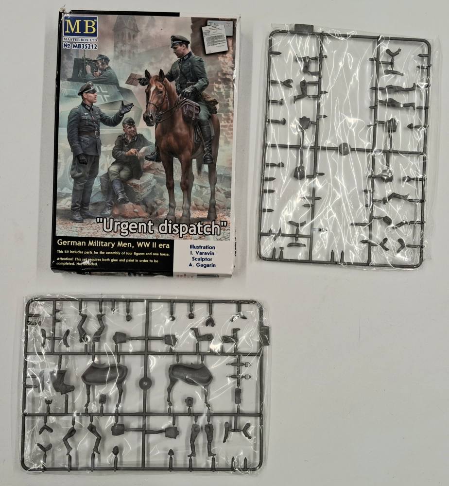 KINGKIT MODEL SCRAPYARD MASTER BOX LTD MB35212 URGENT DISPATCH GERMAN MILITARY MEN WW II ERA INCOMPLETE Salvage Yard