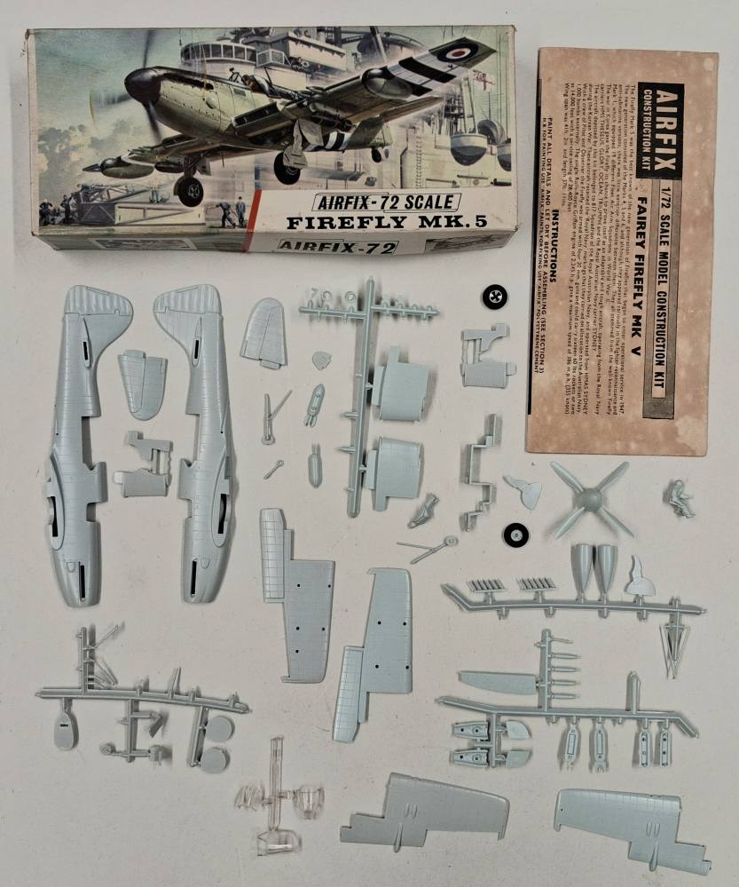 KINGKIT MODEL SCRAPYARD AIRFIX 298 FIREFLY MK.5 INCOMPLETE WRONG WHEELS Salvage Yard