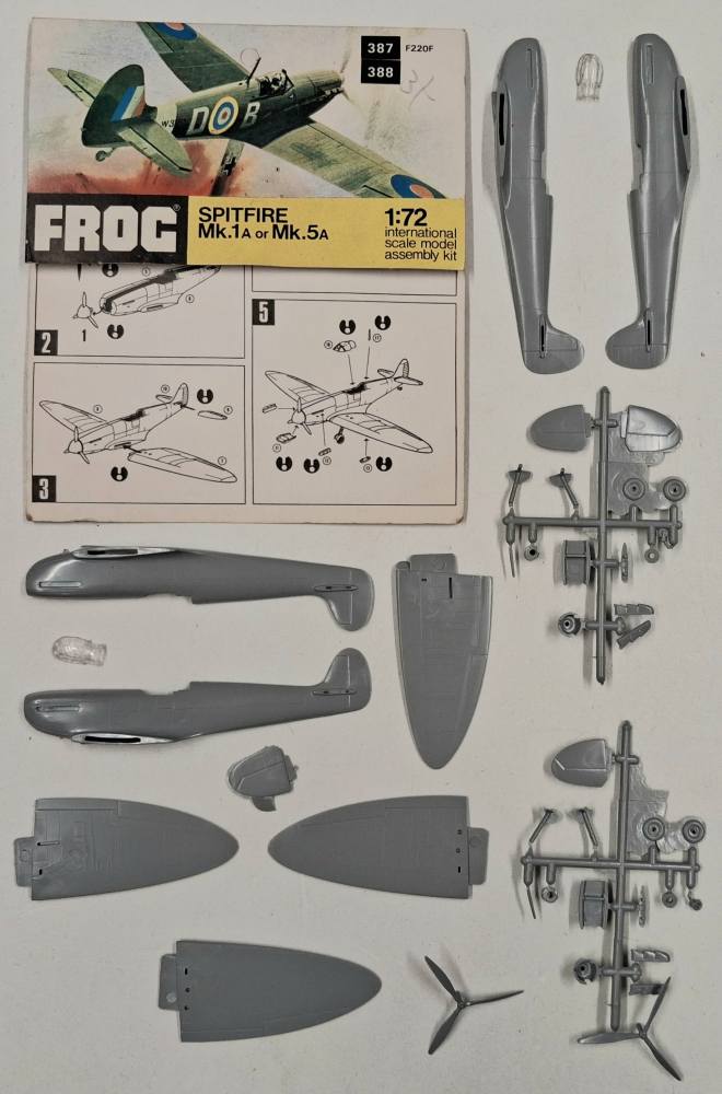 KINGKIT MODEL SCRAPYARD FROG F220F SPITFIRE MK.1A/MK.5A NO DECALS Salvage Yard