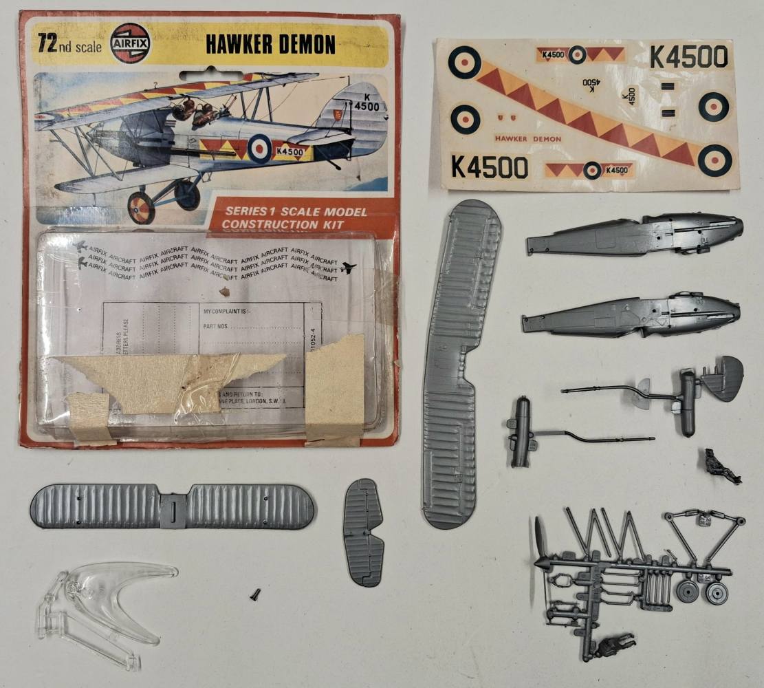KINGKIT MODEL SCRAPYARD AIRFIX 01052 HAWKER INCOMPLETE Salvage Yard