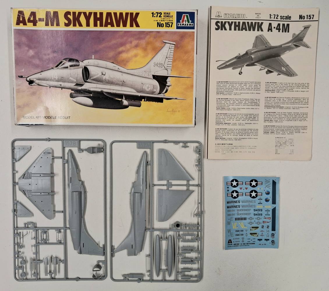 KINGKIT MODEL SCRAPYARD ITALERI 157 SKYHAWK A4-M NO CANOPY Salvage Yard