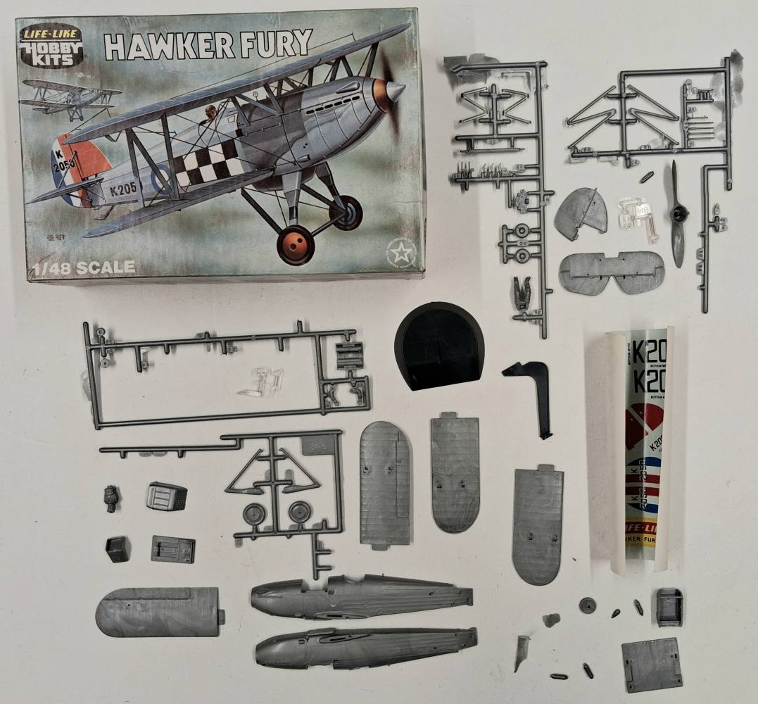 KINGKIT MODEL SCRAPYARD LIFE-LIKE HOBBY KITS 09608 HAWKER FURY R.A.F. INTERCEPTOR NO INSTRUCTIONS DAMAGED DECALS Salvage Yard