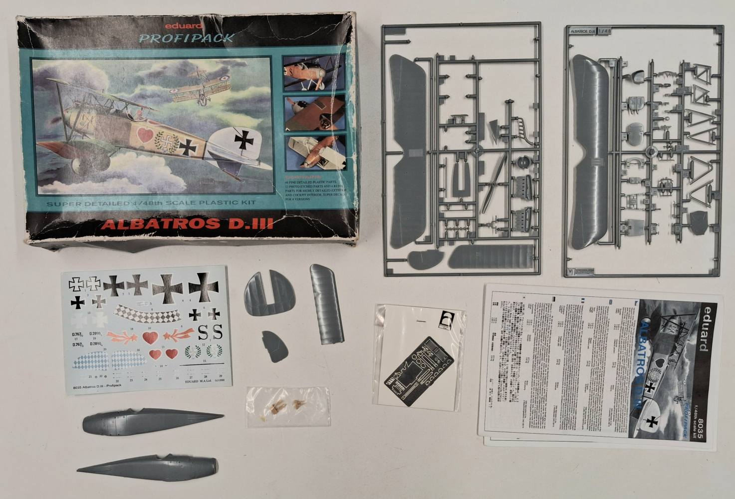 KINGKIT MODEL SCRAPYARD EDUARD 8035 ALBATROS D.III DAMAGED BOX CRACKED DECALS Salvage Yard