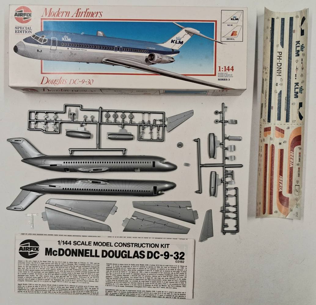KINGKIT MODEL SCRAPYARD AIRFIX 03182 DOUGLAS DC-9-30 NO CLEAR PARTS Salvage Yard