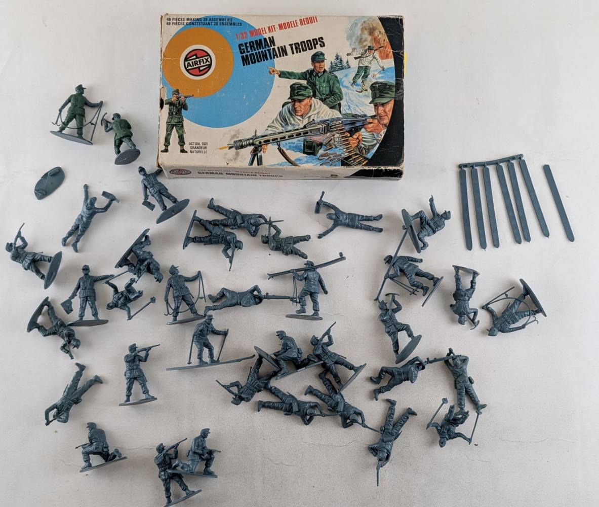 KINGKIT MODEL SCRAPYARD AIRFIX 51468 GERMAN MOUNTAIN TROOPS INCOMPLETE Salvage Yard