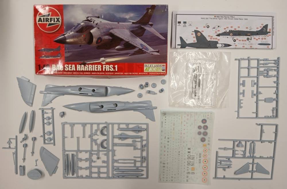 KINGKIT MODEL SCRAPYARD AIRFIX A05101 BAE SEA HARRIER FRS.1 STARTED Salvage Yard